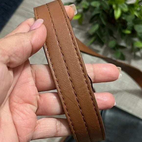 See By Chloe Leather Crossbody Bag - Picture 11 of 16